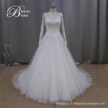 2015 robe de mariée en gros avec longue queue à volants